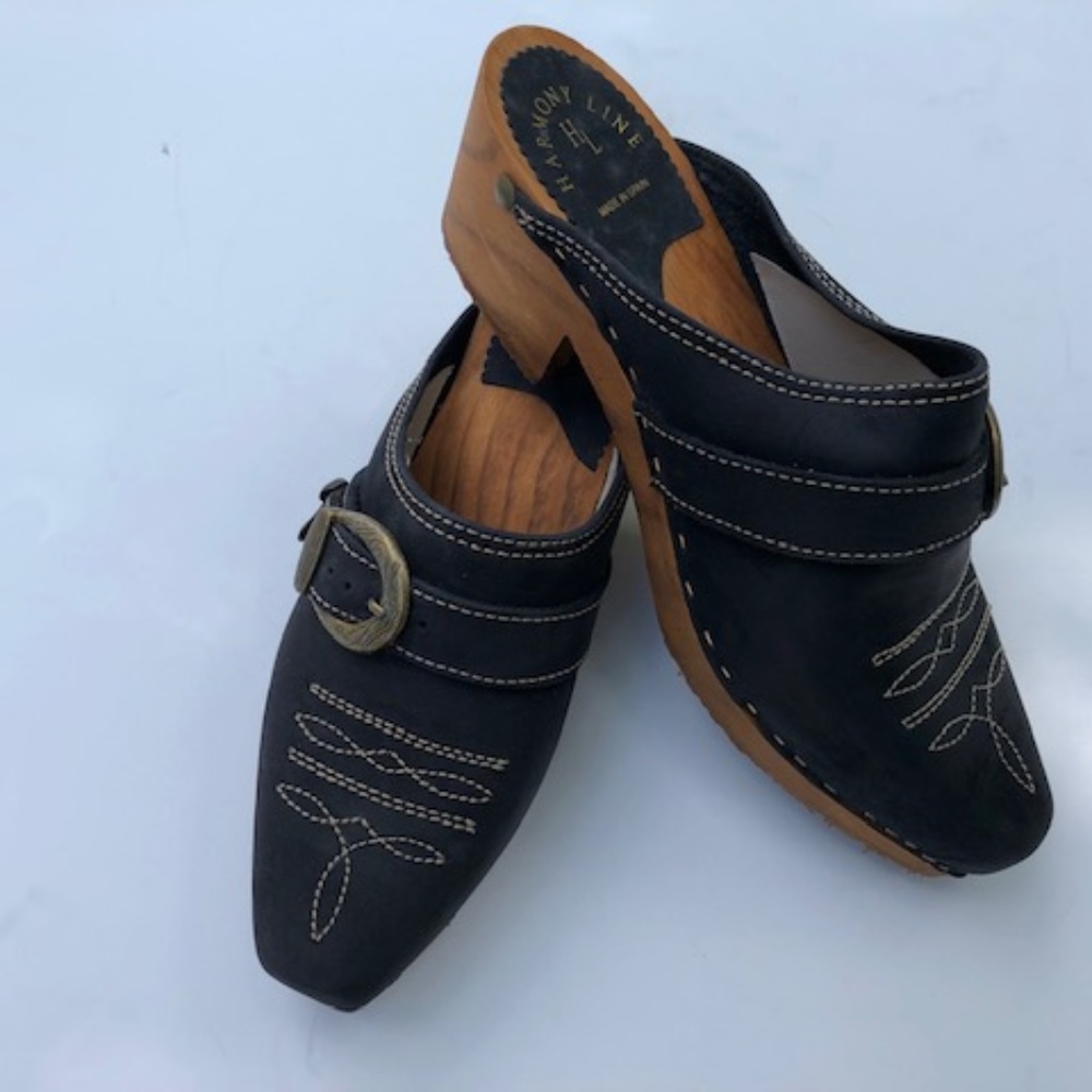 BRAND NEW WESTERN WOODEN CLOG MADE IN SPAIN.